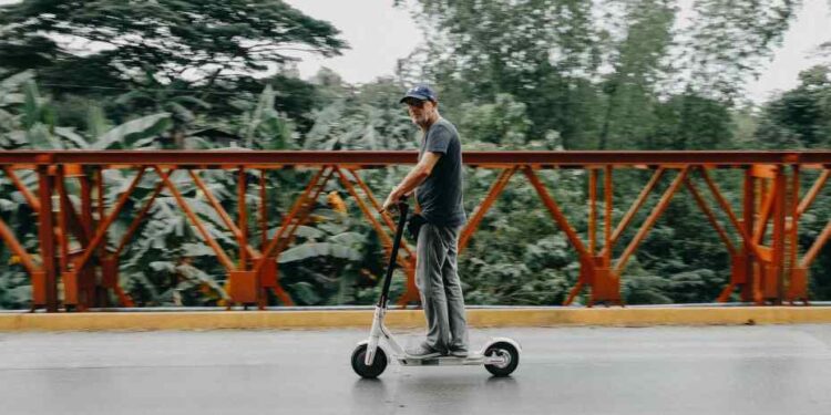 Electric scooter speeding image