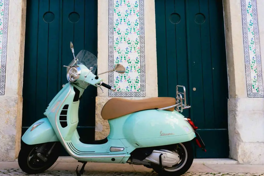 Price of Vespas image